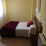 De Hotel 2*