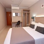 Hotell De 2*
